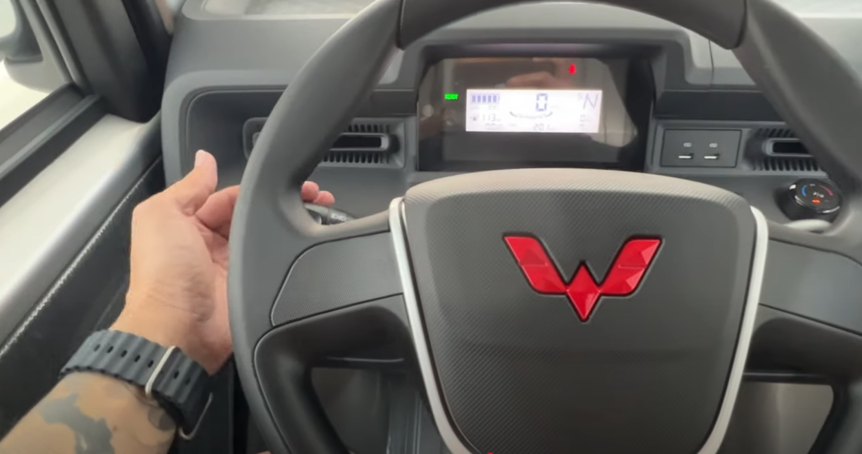 Wuling E10